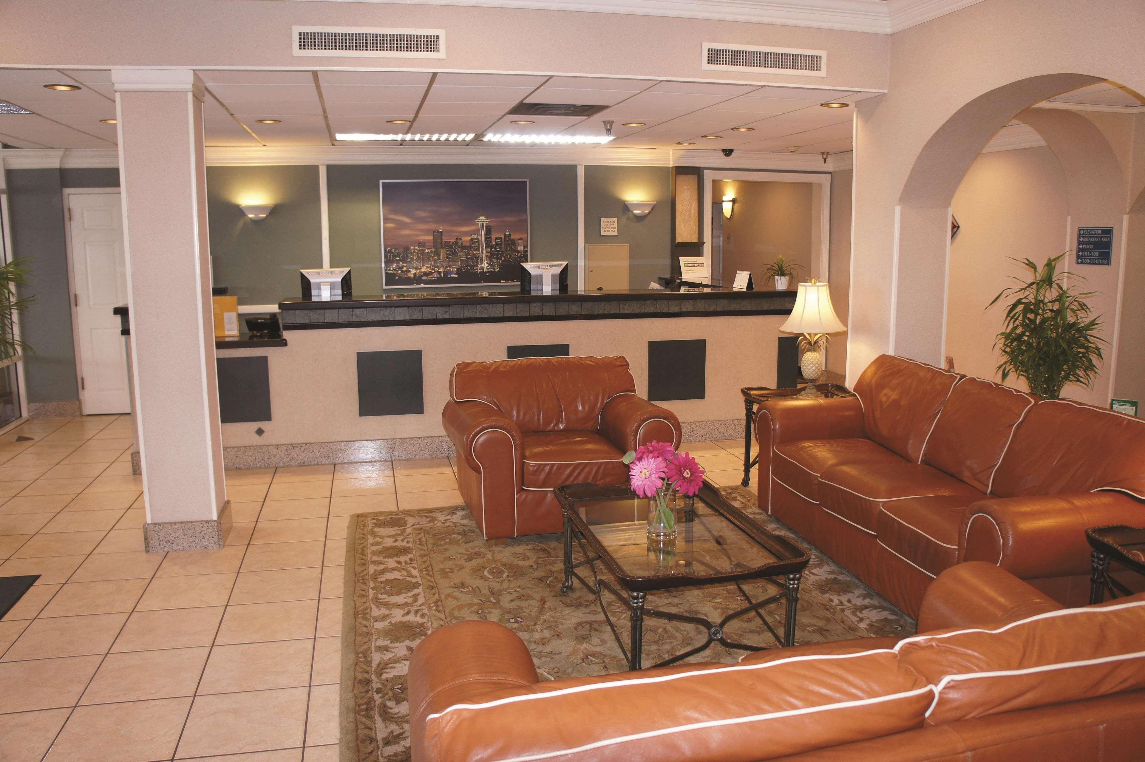 La Quinta Inn By Wyndham Lynnwood Eksteriør bilde