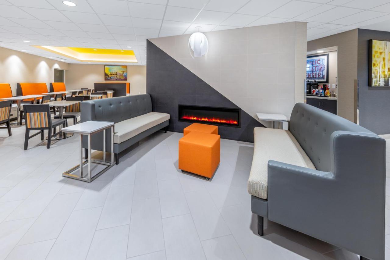 La Quinta Inn By Wyndham Lynnwood Eksteriør bilde