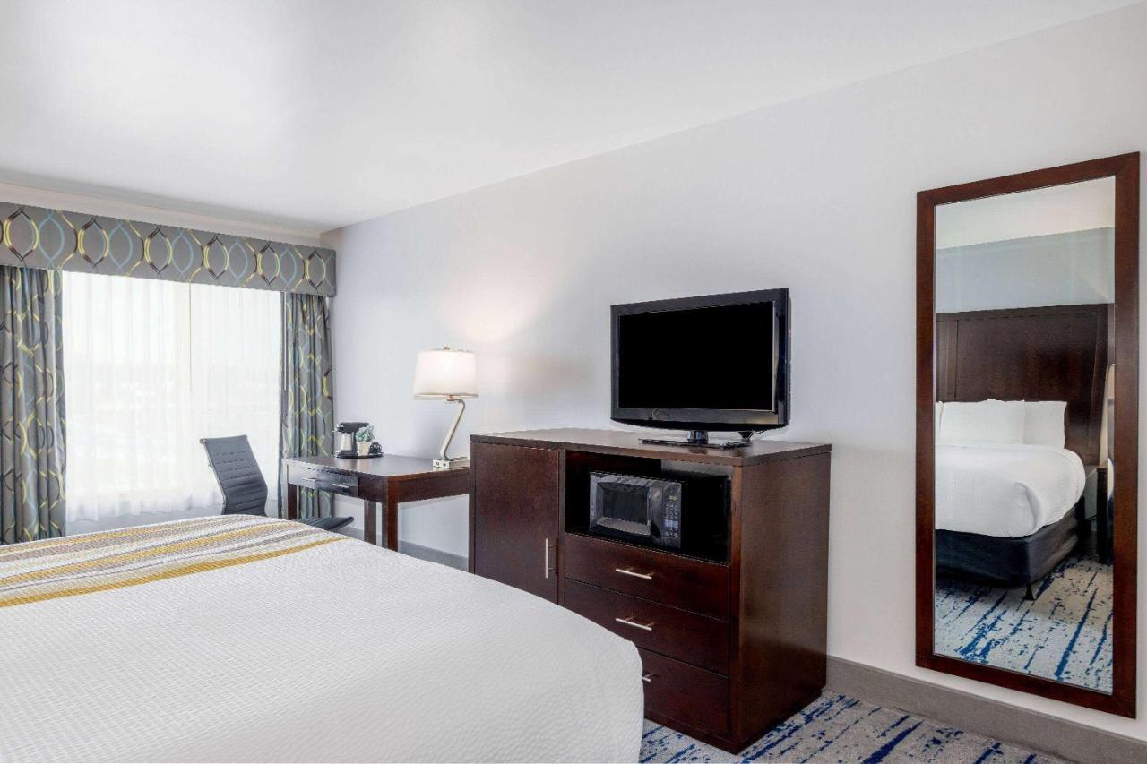 La Quinta Inn By Wyndham Lynnwood Eksteriør bilde